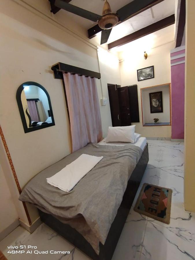 Suraj Bed & Breakfast Varanasi